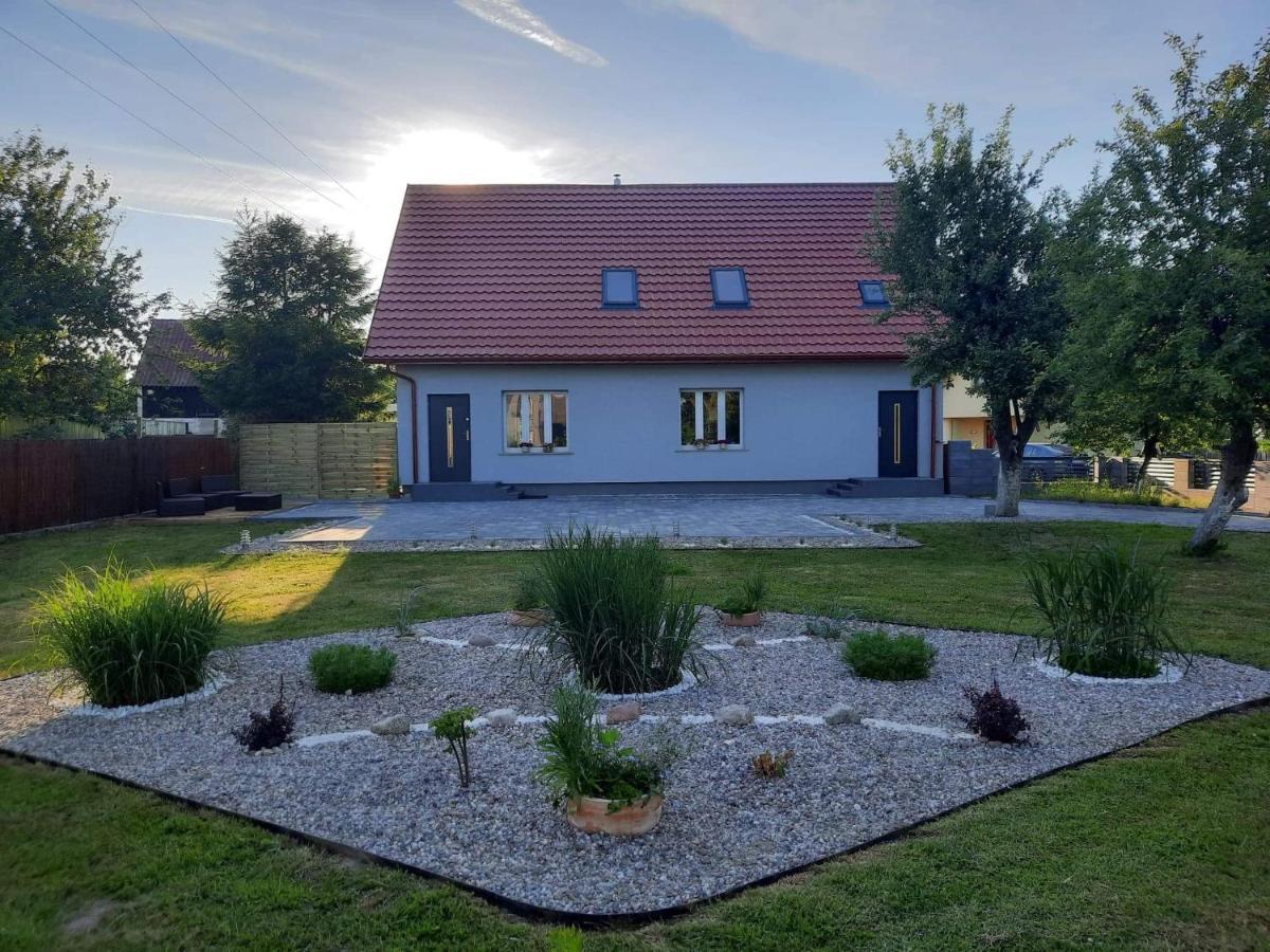 Apartament Na Cysterskim Szlaku Starzyno  Buitenkant foto